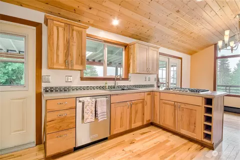 27454 SE 403rd St, Enumclaw, WA 98022 photo 10