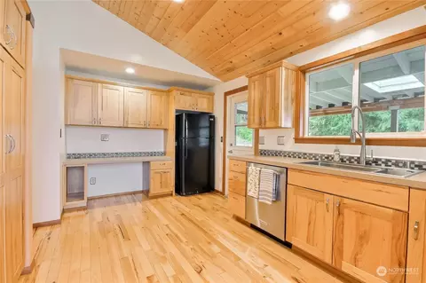 27454 SE 403rd St, Enumclaw, WA 98022 photo 7