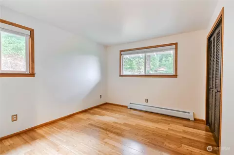 27454 SE 403rd St, Enumclaw, WA 98022 photo 14