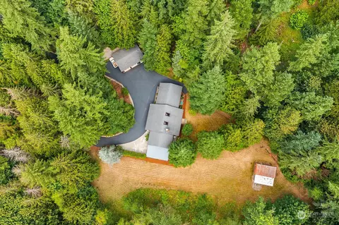 24015 NE 43rd St, Redmond, WA 98053