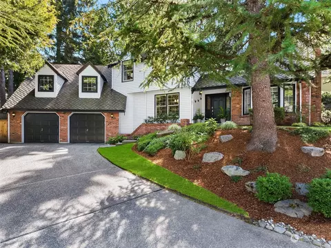 20107 NE 44th St, Sammamish, WA 98074
