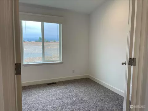 895 N Violet Ave, Sequim, WA 98382 photo 6