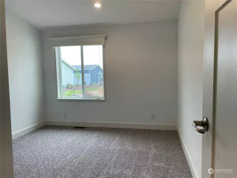 895 N Violet Ave, Sequim, WA 98382 photo 9