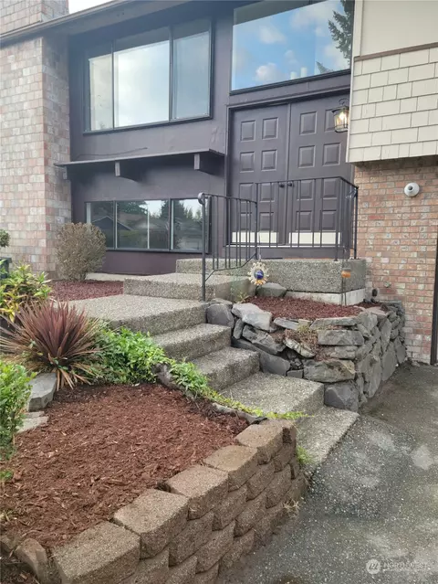 33804 35th Pl SW, Federal Way, WA 98023