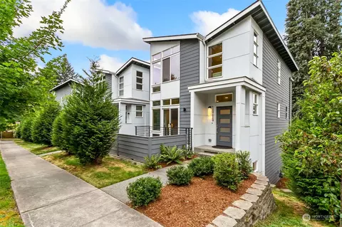 18715 104th Ave NE #5, Bothell, WA 98011