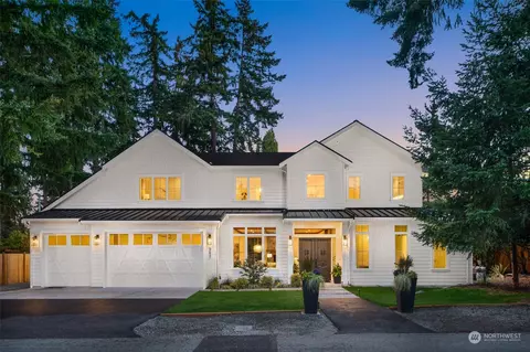 9027 SE 60th St, Mercer Island, WA 98040