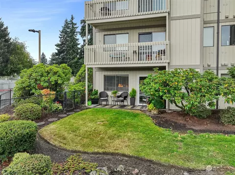 1725 Park Ave #A104, Bremerton, WA 98337