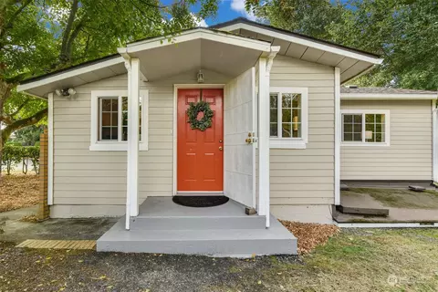 469 Maple Ave SW, Renton, WA 98057