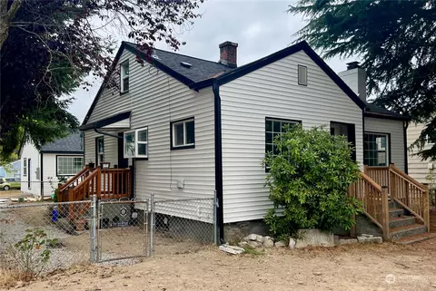 211 E 50th St, Tacoma, WA 98404