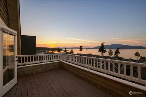 4409 Schooner Dr, Anacortes, WA 98221