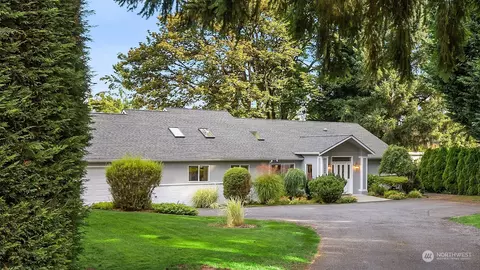 11302 E Riverside Dr, Bothell, WA 98011