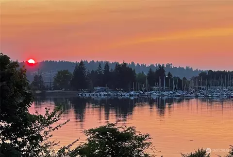 900 E Bay Dr NE #A 205, Olympia, WA 98506