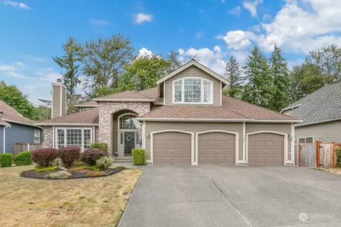19424 138th Ave SE, Renton, WA 98058