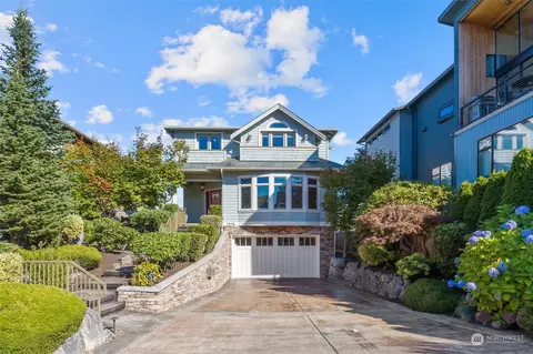 1318 42nd Ave SW, Seattle, WA 98116