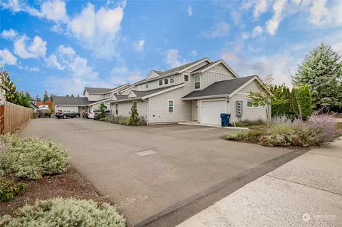 2034 Aaron Dr, Lynden, WA 98264