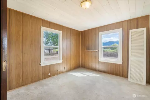 28406 SE 392nd St, Enumclaw, WA 98022 photo 11