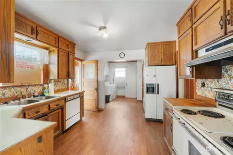 28406 SE 392nd St, Enumclaw, WA 98022 photo 7