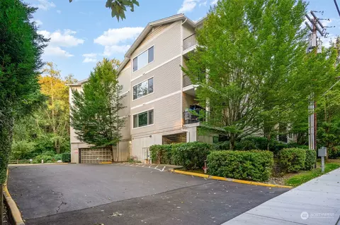 15000 Juanita Dr NE #307, Kenmore, WA 98028