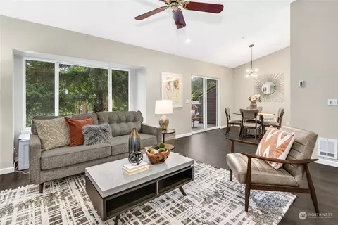 202 Mountain Park Blvd SW #B302, Issaquah, WA 98027