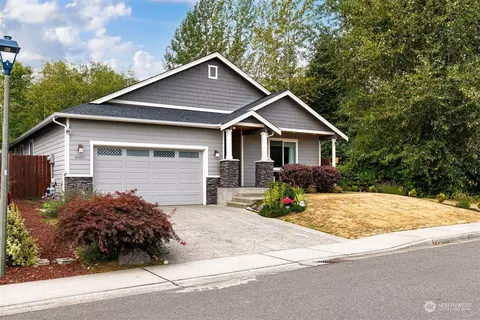 6007 Pacific Heights Dr, Ferndale, WA 98248