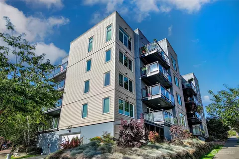 3202 SW Avalon Way #201, Seattle, WA 98126
