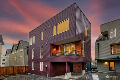 2515 E Union St, Seattle, WA 98122