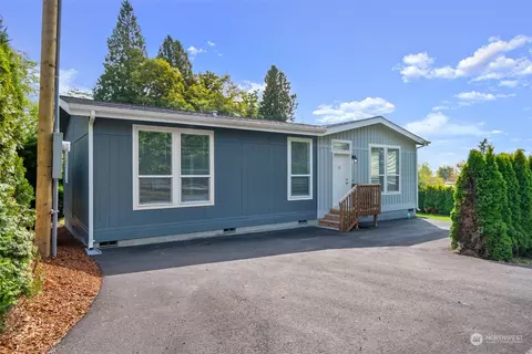 4771 Alderson Rd, Blaine, WA 98230
