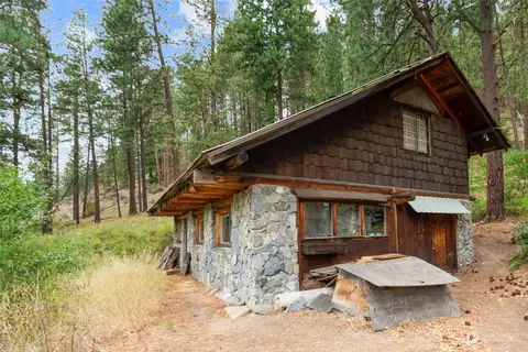 11114 Merry Canyon Rd, Leavenworth, WA 98826