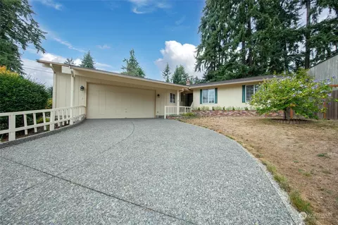 502 N 170th Pl, Shoreline, WA 98133