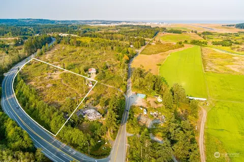 11 W Frostad Rd, Oak Harbor, WA 98277