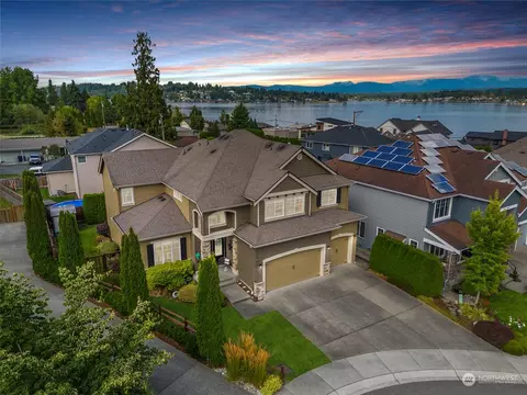 10509 1st Pl NE, Lake Stevens, WA 98258