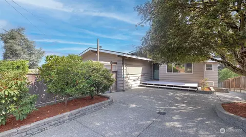 11616 25th Ave S, Burien, WA 98168