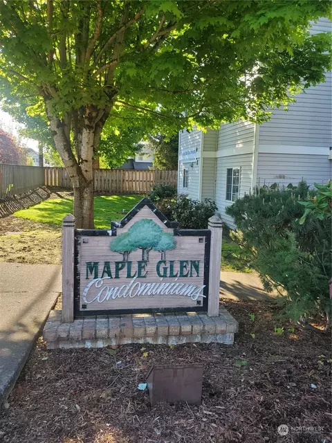 2711 W Maplewood Ave #105, Bellingham, WA 98225