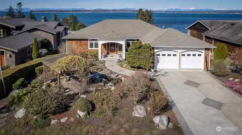 5600 Whitehorn Way, Blaine, WA 98230