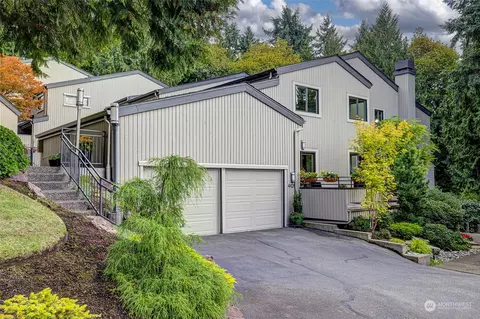 4421 102nd Ln NE, Kirkland, WA 98033
