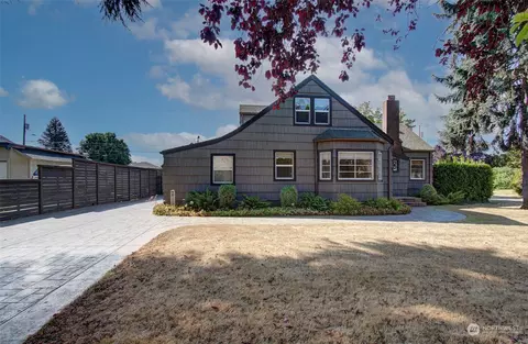 2729 Garfield St, Longview, WA 98632