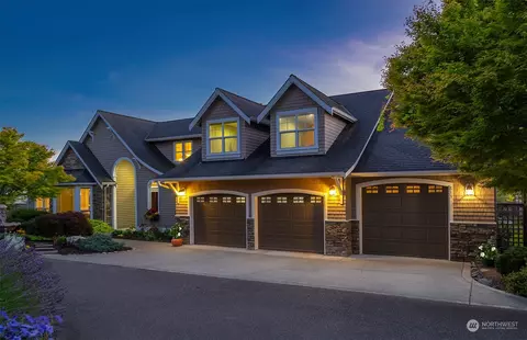 813 9th Ave N, Edmonds, WA 98020