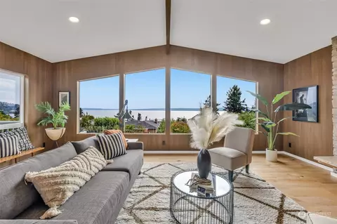 12137 Marine View Dr SW, Burien, WA 98146