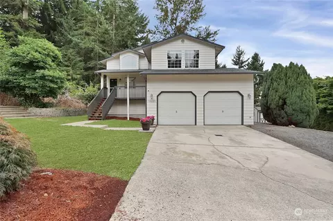 16220 39th Street Ct E, Lake Tapps, WA 98391