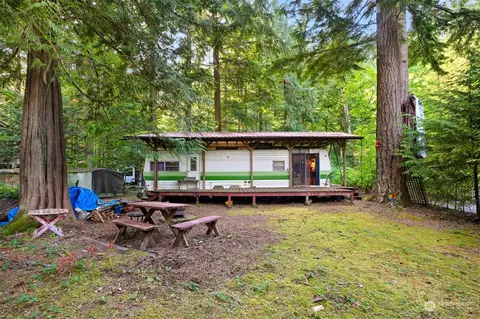 1128 Alder Ln, Sumas, WA 98295