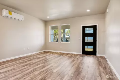 227 E Cushing St, Aberdeen, WA 98520 photo 6