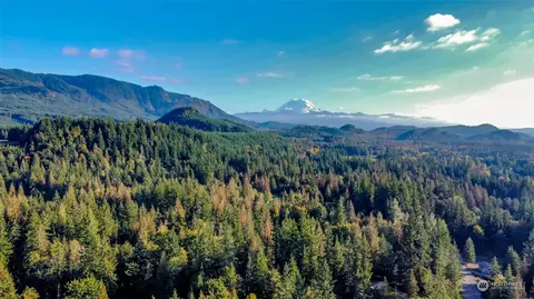 39206 303rd Ave SE, Enumclaw, WA 98022