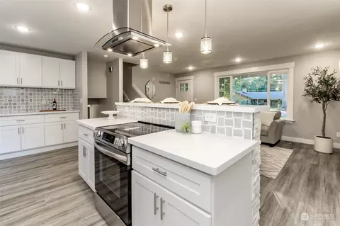 Kitchen - 39206 303rd Ave SE, Enumclaw, WA 98022 photo 2 of 4