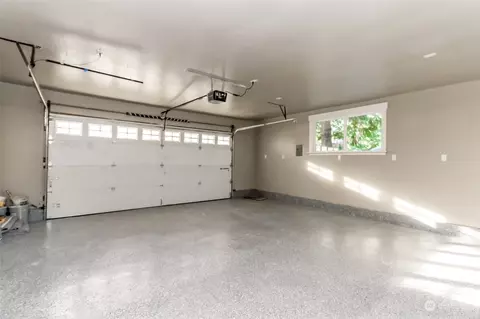 Exterior - 39206 303rd Ave SE, Enumclaw, WA 98022 photo 11 of 16