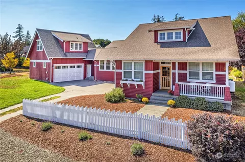213 N Carnegie Ave, Port Townsend, WA 98368