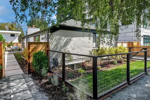 11550 28th Ave NE, Seattle, WA 98125