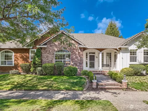 18012 NE 27th St, Vancouver, WA 98684