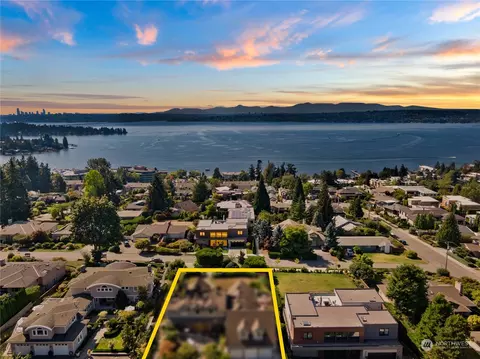 5606 105th Ave NE, Kirkland, WA 98033