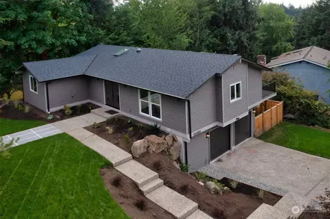 13415 SE 56th Pl, Bellevue, WA 98006