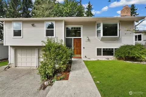 13511 115th Ave NE, Kirkland, WA 98034